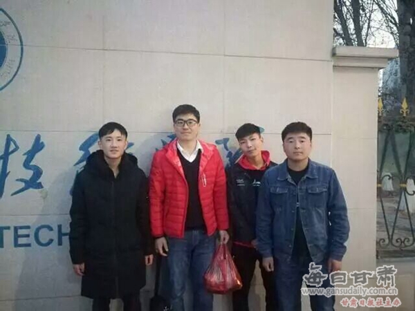 http://pic.gansudaily.com.cn/003/001/643/00300164352_c90122dd.jpg